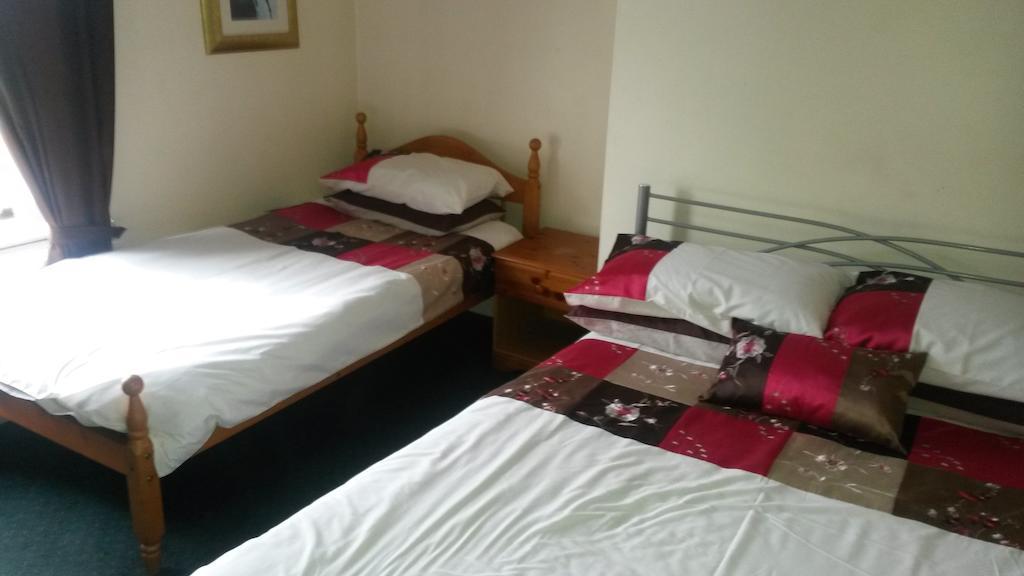 The Friar Tucks Hotel Gloucester Habitación foto